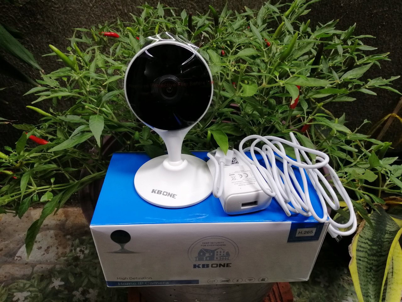 Camera IP Wifi 2.0MP KBONE KN-H21W ( LẮP TRONG NHÀ )