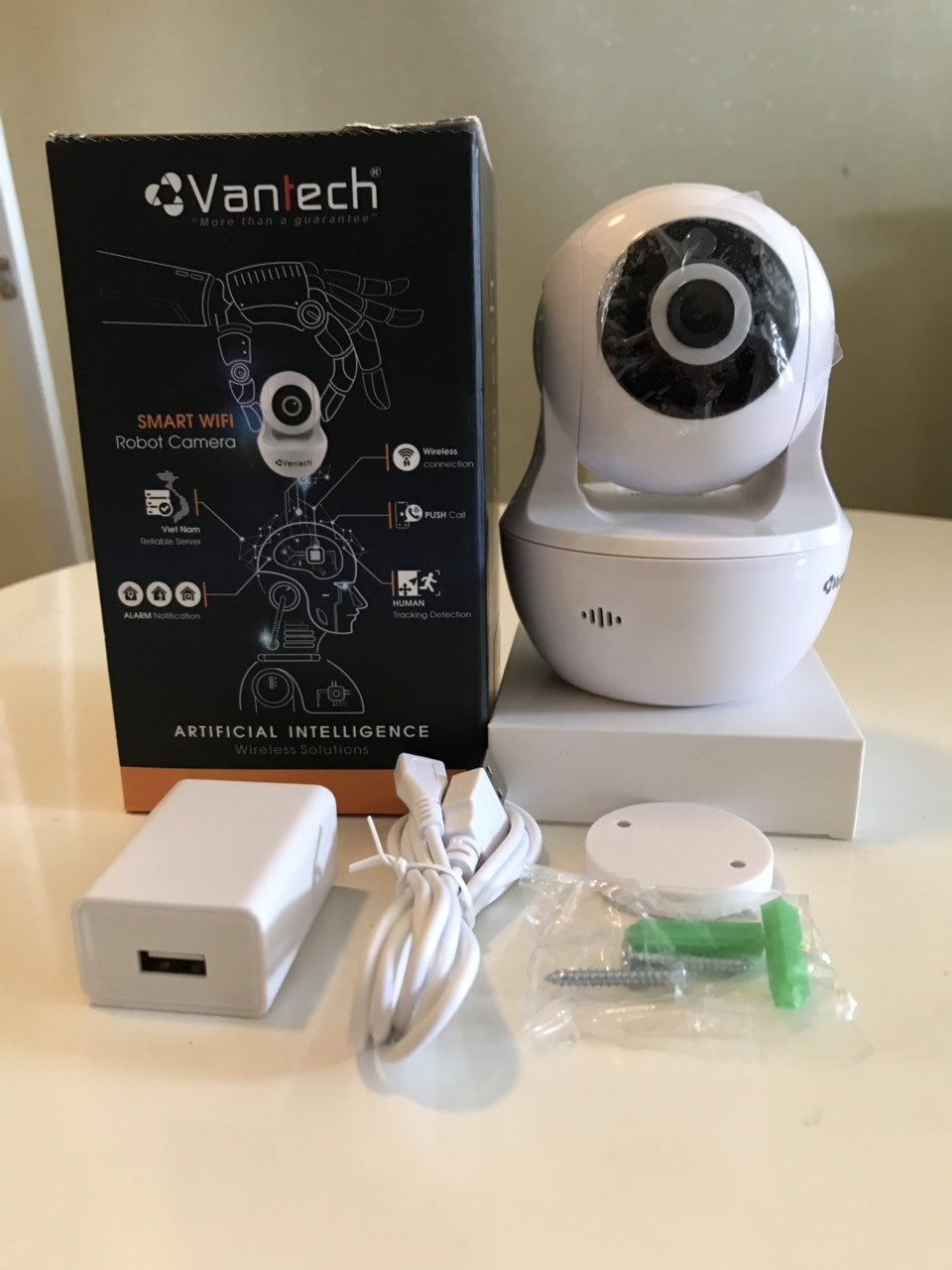 Camera Vantech AI V2020 1080p wifi -Lắp Trong Nhà